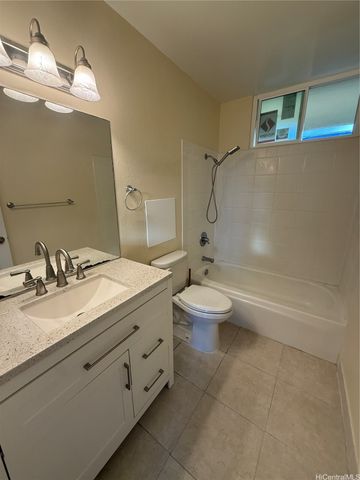 95-2056 Waikalani Place A202, Mililani, HI 96789