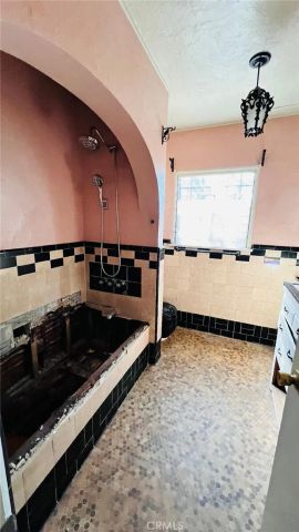 1207 S Chavez, Burbank, CA 91506