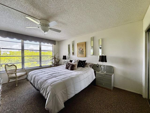 3930 Oaks Clubhouse Drive 506, Pompano Beach, FL 33069