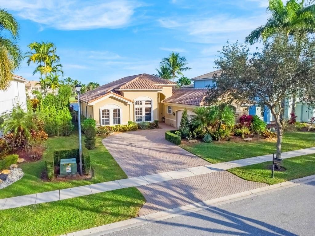 11808 Foxbriar Lake Trail, Boynton Beach, FL 33473
