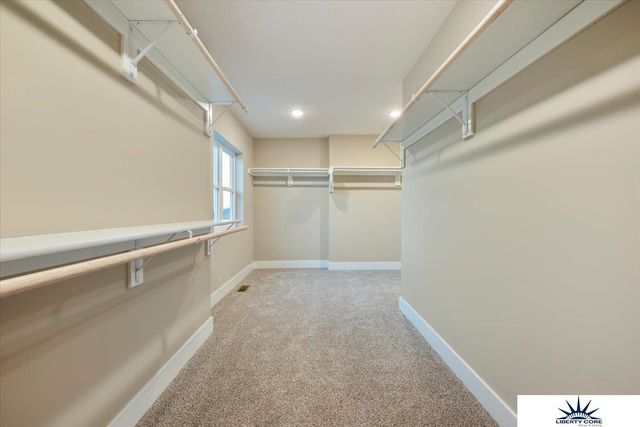 6914 Flint Drive, Papillion, NE 68046
