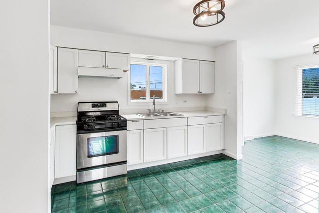 10128 Parke Avenue, Oak Lawn, IL 60453