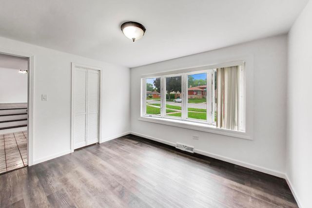 10128 Parke Avenue, Oak Lawn, IL 60453