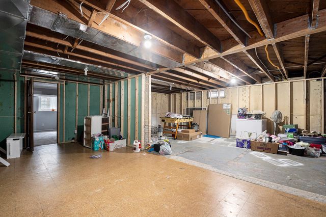 3041 Burton Street Se, City Of Grand Rapids, MI 49546