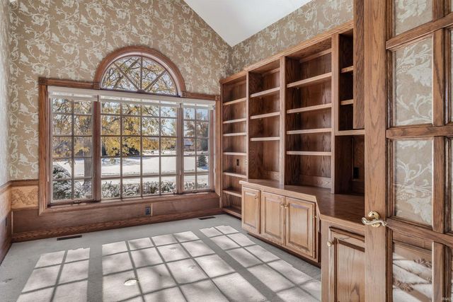 1521 Sycamore Hills Drive, Fort Wayne, IN 46814