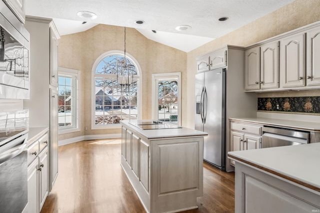 1521 Sycamore Hills Drive, Fort Wayne, IN 46814