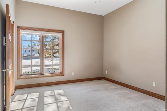 1521 Sycamore Hills Drive, Fort Wayne, IN 46814