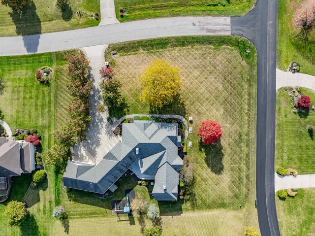 1521 Sycamore Hills Drive, Fort Wayne, IN 46814
