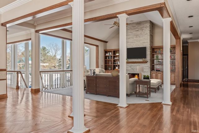 1521 Sycamore Hills Drive, Fort Wayne, IN 46814