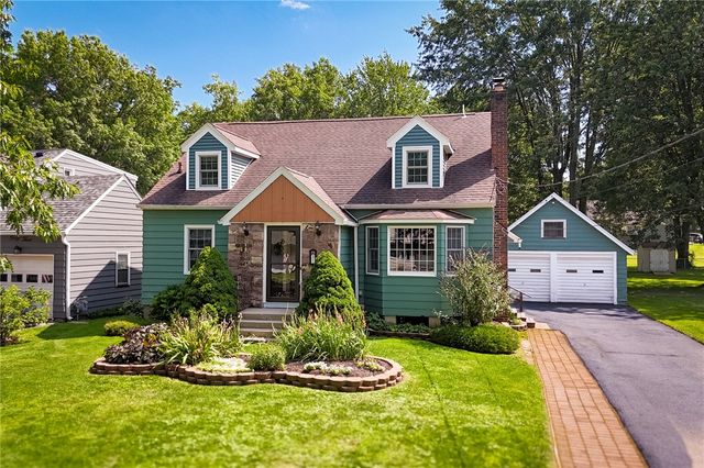 37 Fuller Avenue, Webster, NY 14580