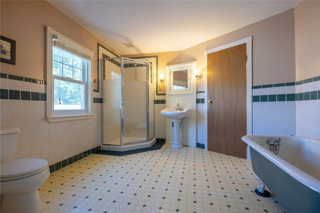 37 Fuller Avenue, Webster, NY 14580