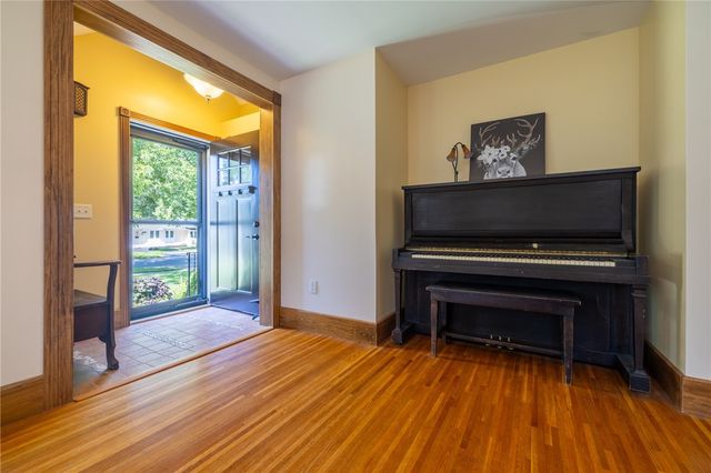 37 Fuller Avenue, Webster, NY 14580