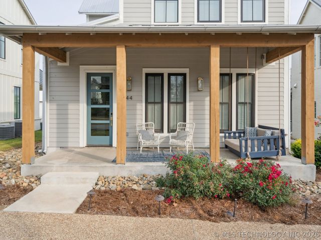 44 Ramble Along Road, Carlton Landing, OK 74432