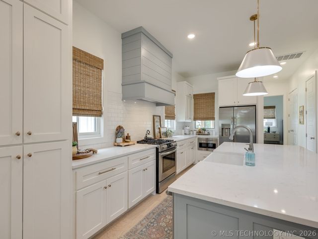 44 Ramble Along Road, Carlton Landing, OK 74432