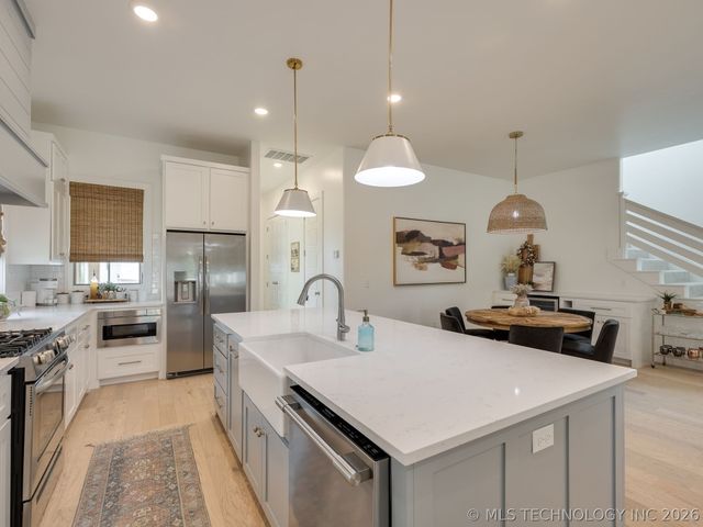 44 Ramble Along Road, Carlton Landing, OK 74432