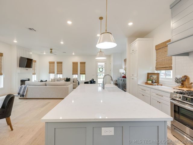 44 Ramble Along Road, Carlton Landing, OK 74432