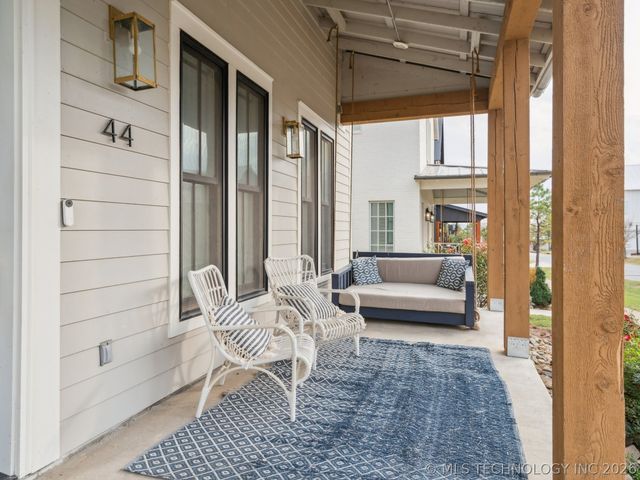 44 Ramble Along Road, Carlton Landing, OK 74432