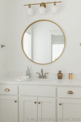 44 Ramble Along Road, Carlton Landing, OK 74432