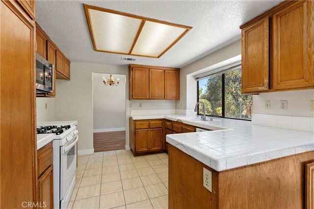 30 San Bonifacio, Rancho Santa Margarita, CA 92688