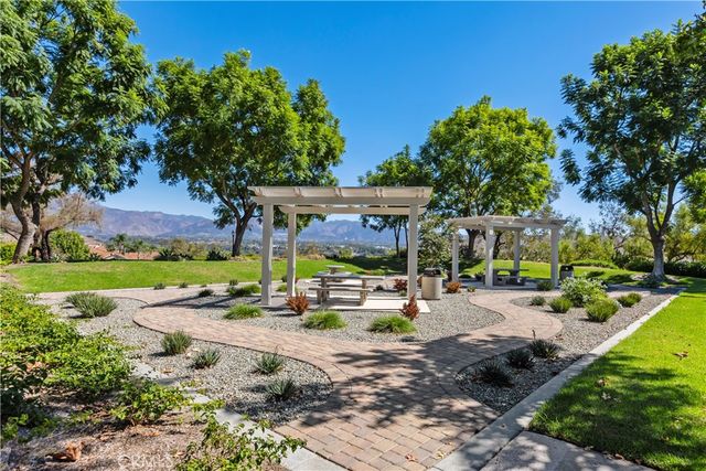 30 San Bonifacio, Rancho Santa Margarita, CA 92688