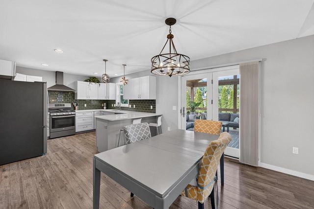 716 Holy Cross Way, Madison, WI 53704