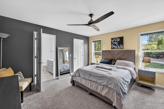716 Holy Cross Way, Madison, WI 53704