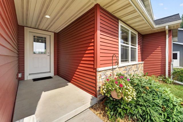 716 Holy Cross Way, Madison, WI 53704