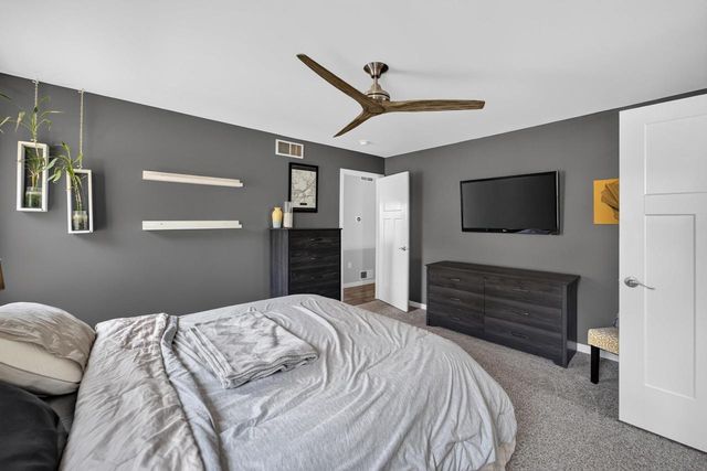 716 Holy Cross Way, Madison, WI 53704