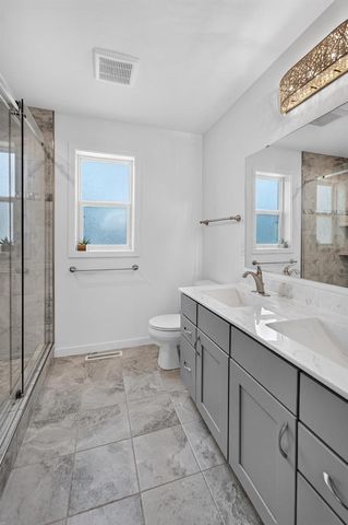 716 Holy Cross Way, Madison, WI 53704