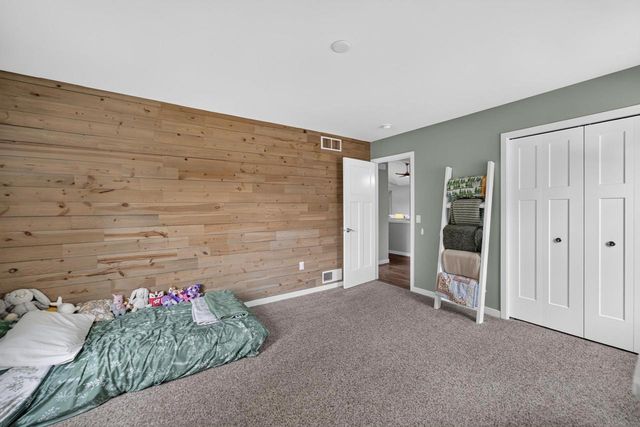716 Holy Cross Way, Madison, WI 53704