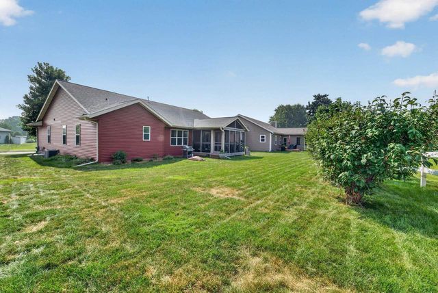 716 Holy Cross Way, Madison, WI 53704