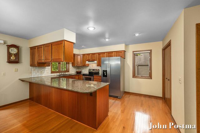 2200 Northridge Drive NE, Grand Rapids, MI 49525