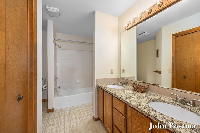 2200 Northridge Drive NE, Grand Rapids, MI 49525
