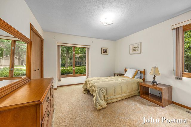 2200 Northridge Drive NE, Grand Rapids, MI 49525