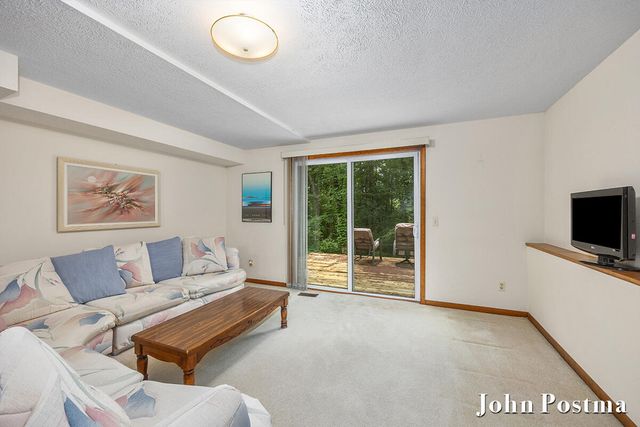 2200 Northridge Drive NE, Grand Rapids, MI 49525