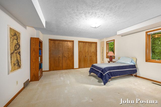 2200 Northridge Drive NE, Grand Rapids, MI 49525