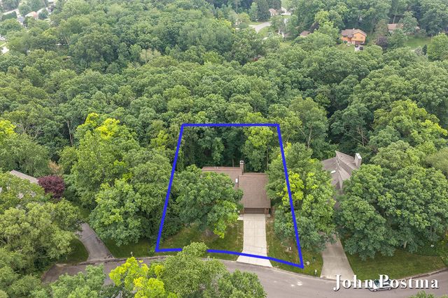 2200 Northridge Drive NE, Grand Rapids, MI 49525