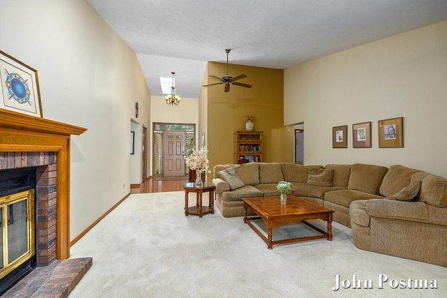 2200 Northridge Drive NE, Grand Rapids, MI 49525