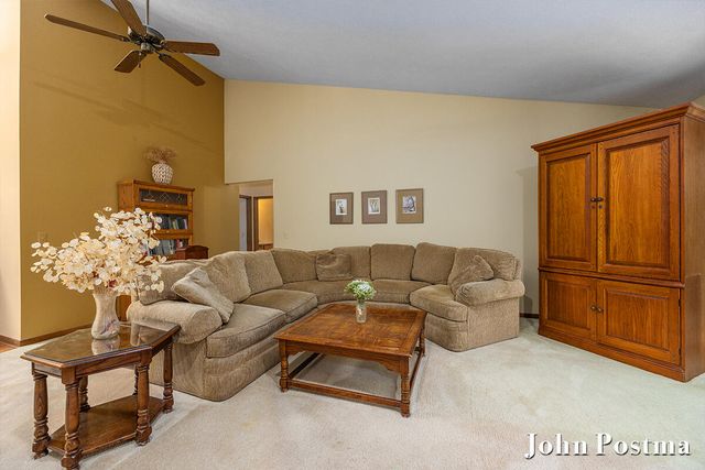 2200 Northridge Drive NE, Grand Rapids, MI 49525