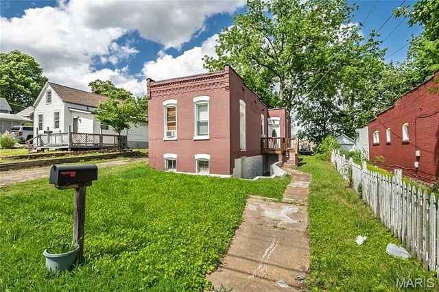 211 Weiss Avenue, St Louis, MO 63125