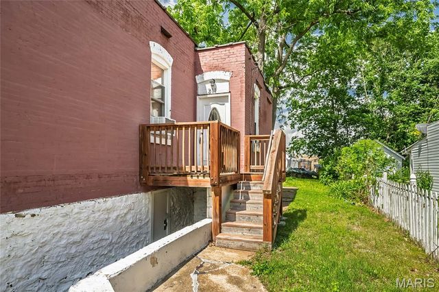 211 Weiss Avenue, St Louis, MO 63125