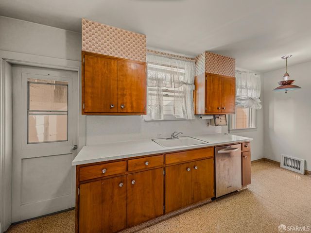 3730 Divisadero Street, San Francisco, CA 94123