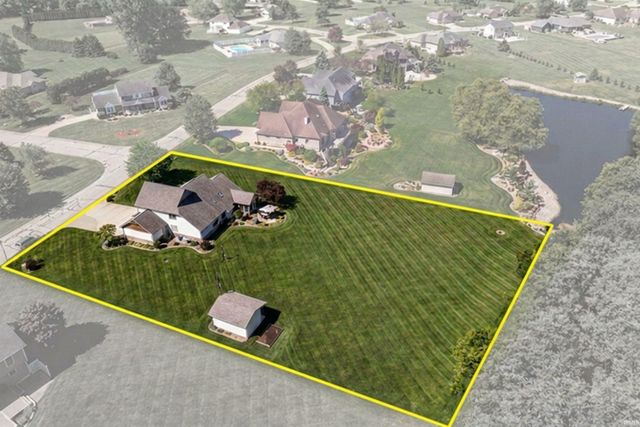 30081 Quail Pointe Drive, Granger, IN 46530