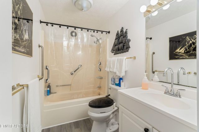 668 Raccoon Valley Rd, Maynardville, TN 37807