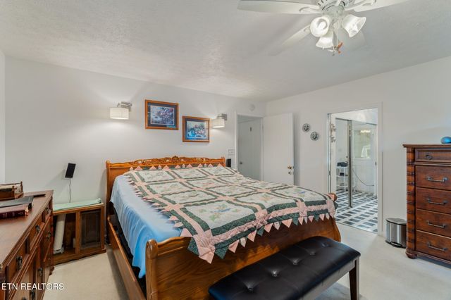 668 Raccoon Valley Rd, Maynardville, TN 37807