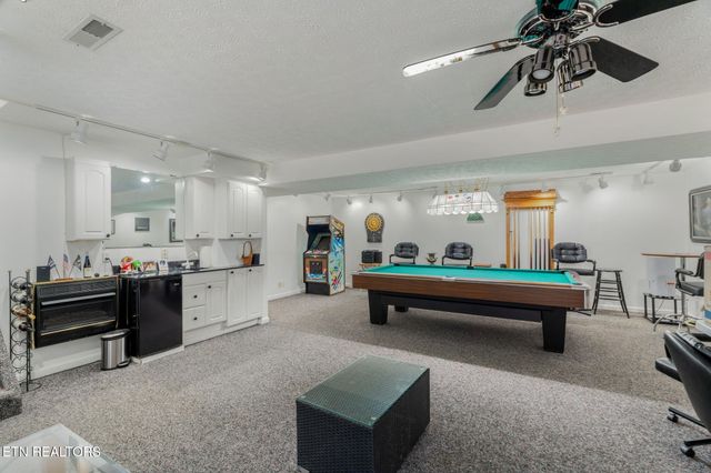 668 Raccoon Valley Rd, Maynardville, TN 37807