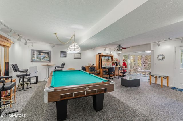 668 Raccoon Valley Rd, Maynardville, TN 37807