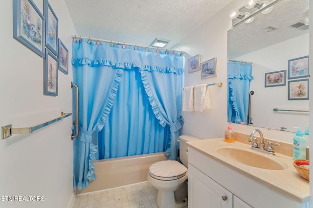 668 Raccoon Valley Rd, Maynardville, TN 37807