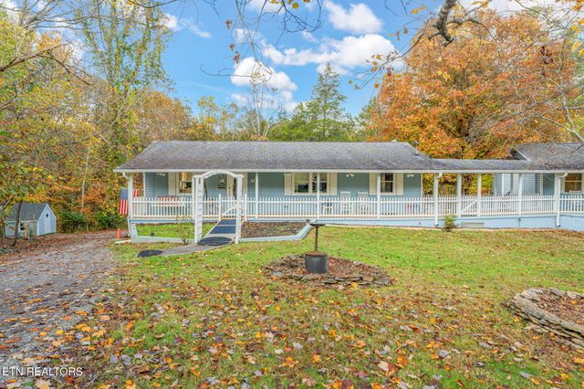 668 Raccoon Valley Rd, Maynardville, TN 37807