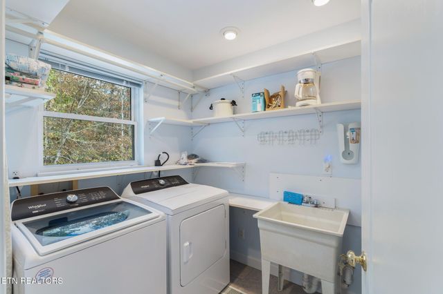 668 Raccoon Valley Rd, Maynardville, TN 37807